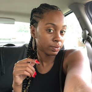 Meet your Posher, Chela